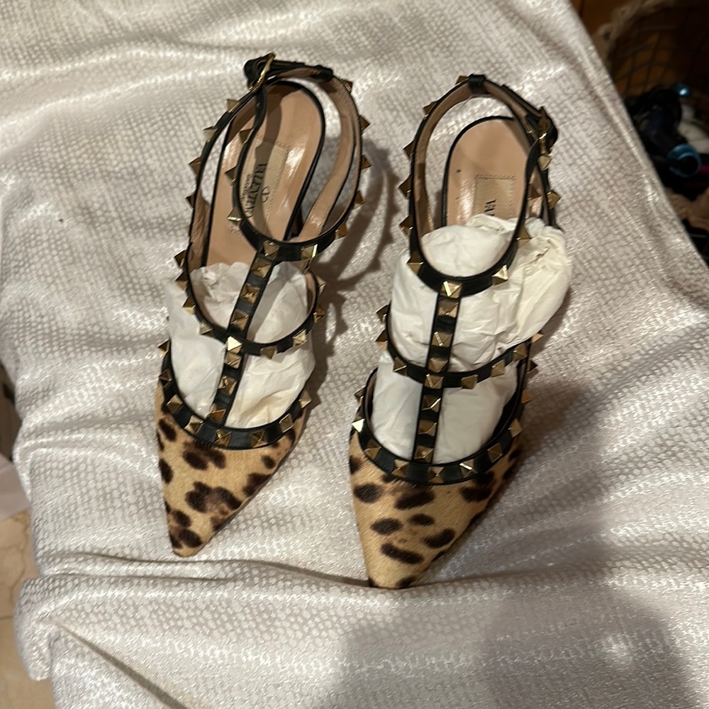Valentino Rockstud High heel shoes